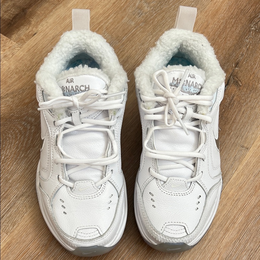 Nike Men’s White Leather Air Monarch Sneakers with Gray Stitching Size 6